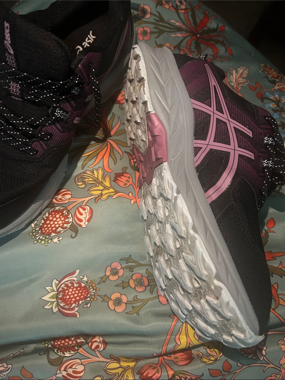 ASICS Women's Black and Pink Athletic Shoes - Picture 2 of 8